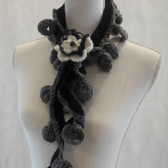 🌹Lariat, Long, Necklace, Flower,Hand Crafted - Picture 2 of 5